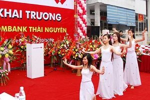 Tổ chức sự kiện