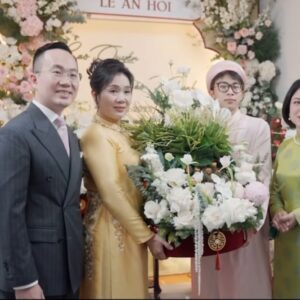Nghi thức trao lễ giỏ hoa trắng lễ ăn hỏi