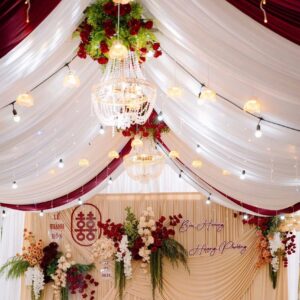 Rạp cưới trắng viền đỏ đô đèn chùm pha lê gia tiên chữ hỷ Bùi Hoàng Hoàng Phương